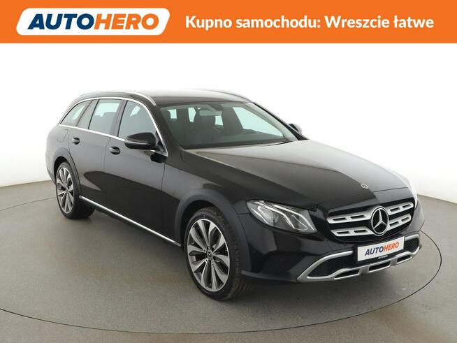 Mercedes E 220 All-Terrain automat 4x4 grzane fotele navi kamera tempomat LED