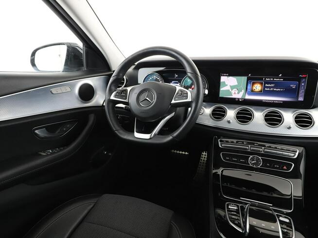 Mercedes E 220 All-Terrain automat 4x4 grzane fotele navi kamera tempomat LED