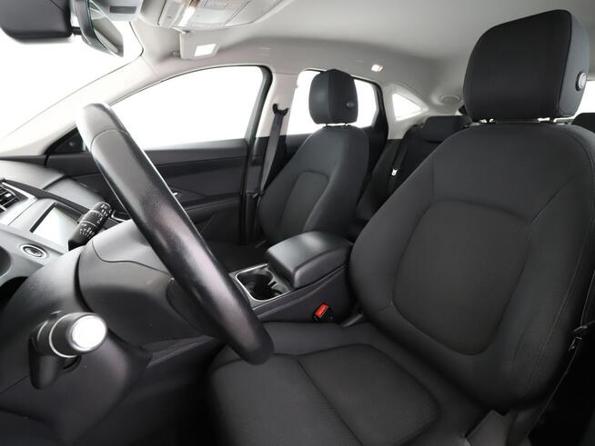 Jaguar E-Pace automat, 4x4, niski przebieg, led, ambient, navi