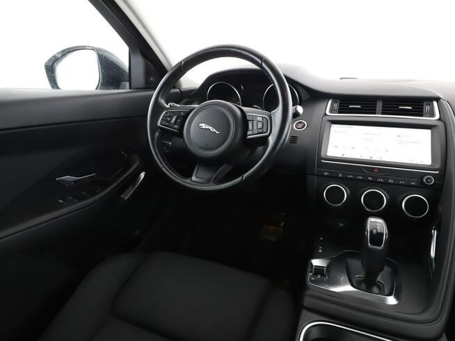 Jaguar E-Pace automat, 4x4, niski przebieg, led, ambient, navi