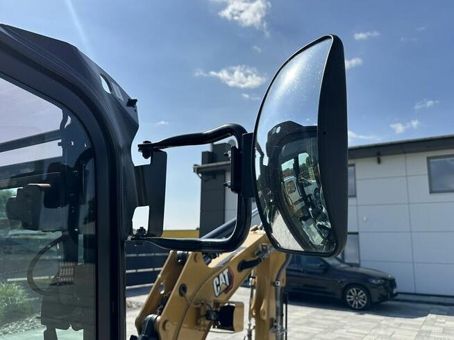 FABRYCZNIE NOWA MINIKOPARKA CATERPILLAR 302 CR