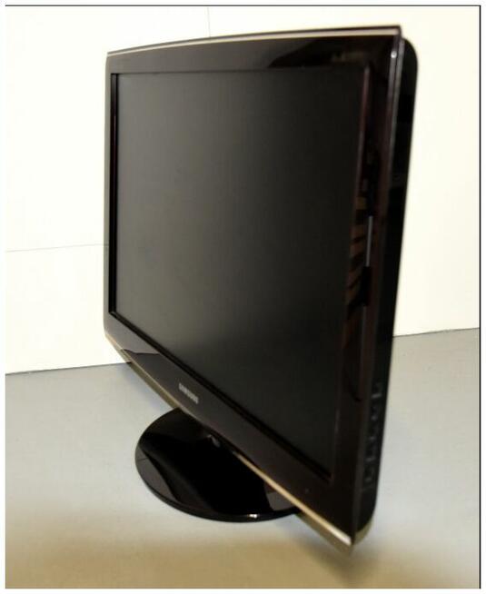 Samsung HD SyncMaster T260 - 26 Zoll, 1920x1200, 5ms