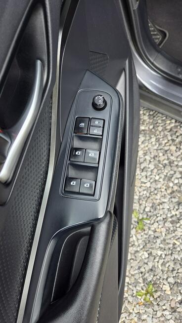 Toyota C-HR 1.8 HSD Kamera Ast. Pasa Distronic Super Stan