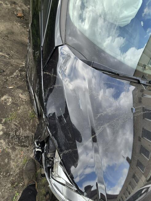 ford focus 2014 po szkodzie uderzony prawy przód Uszkodzony