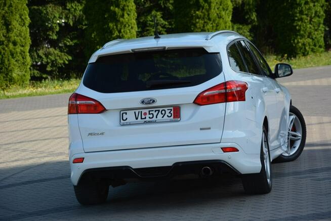 Ford Focus 1,5 Benz 150KM St-Line BiXenon Led Navi ParkAssit 1Wł. Super Stan z DE