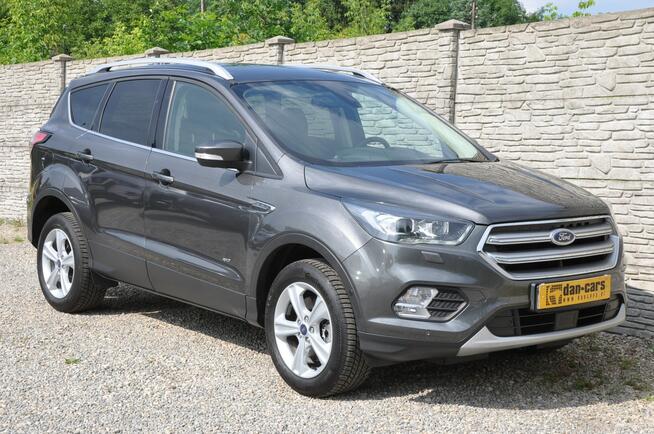 Ford Kuga 1.5 Turbo 182KM 4x4 Titanium Mały przebieg Navi LED Kamera