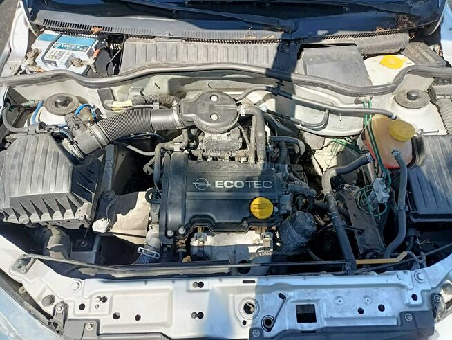 Opel Corsa 1.0 02r