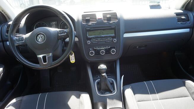 Volkswagen Jetta zarejestrowany, ubezpieczony. Gwarancja. Polecam