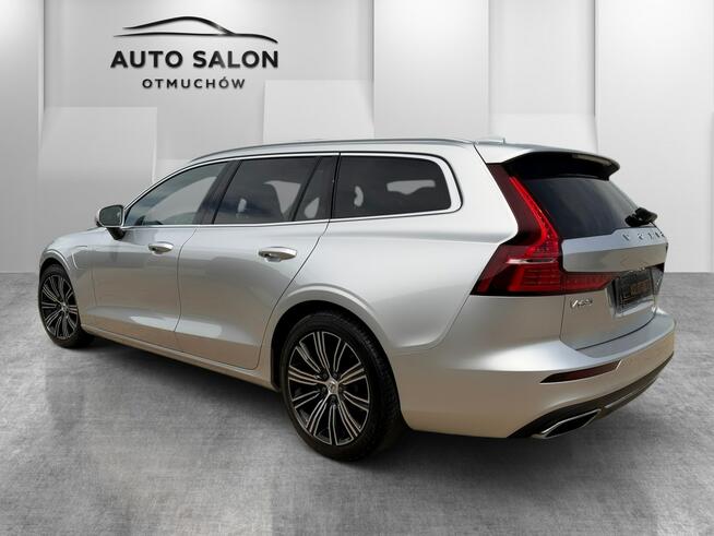 Volvo V60 INSCRIPTION acc FUL LED skóra nawi ALUSY el.klapa licznik DIGITAL 4X4