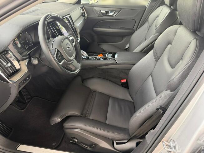 Volvo V60 INSCRIPTION acc FUL LED skóra nawi ALUSY el.klapa licznik DIGITAL 4X4
