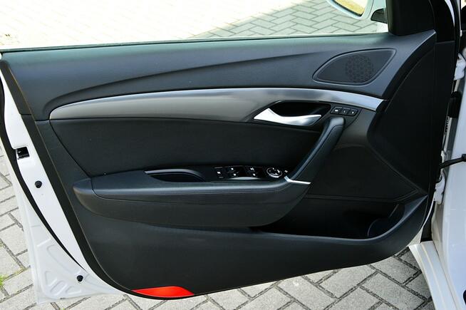 Hyundai i40 LiFT1,7 CRDi 140Km Xenon Ledy Skóra Navi Kamera Panorama El.Klapa Full