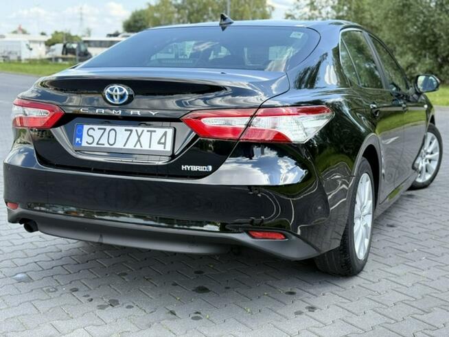 Toyota Camry 2.5 Hybrid Prestige CVT