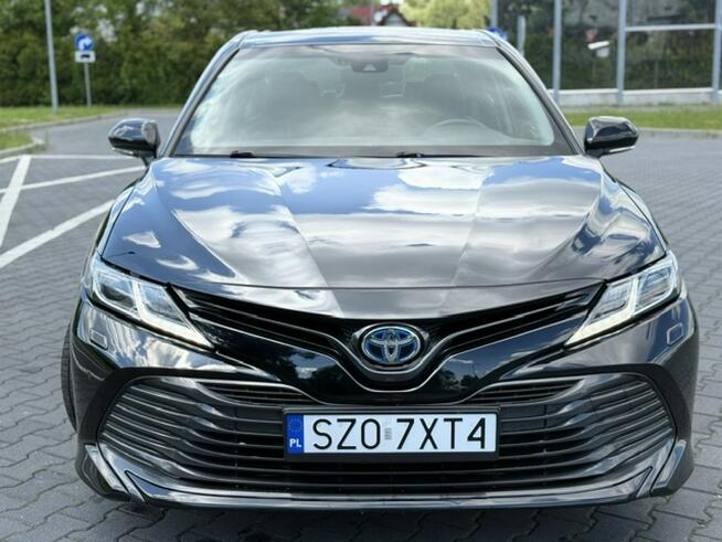 Toyota Camry 2.5 Hybrid Prestige CVT