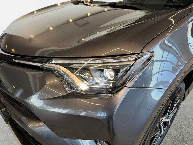 Toyota RAV-4 2.5 hybrid 197KM e-CVT 4x4 2017/18 r., salon PL serwisowana