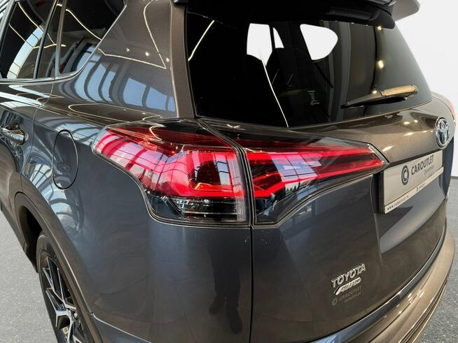 Toyota RAV-4 2.5 hybrid 197KM e-CVT 4x4 2017/18 r., salon PL serwisowana