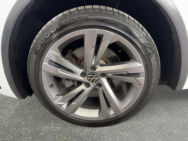 Volkswagen Tiguan VAT 23% R-Line 2.0TSI 245KM DSG 4motion 2022 r., Salon PL
