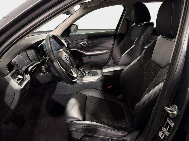 BMW 318 VAT 23% d Touring 2.0 mHEV 150KM automat 2021 r., salon PL, I wł HAK