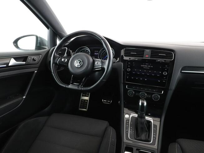 Volkswagen Golf 4x4 DSG full LED navi klima auto grzane fotele DCC panorama
