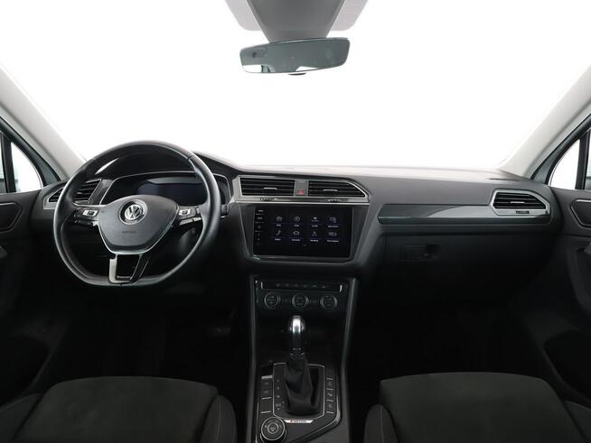 Volkswagen Tiguan 4x4 DSG matrix LED virtual cocpit navi klima auto grzane fotele kamera