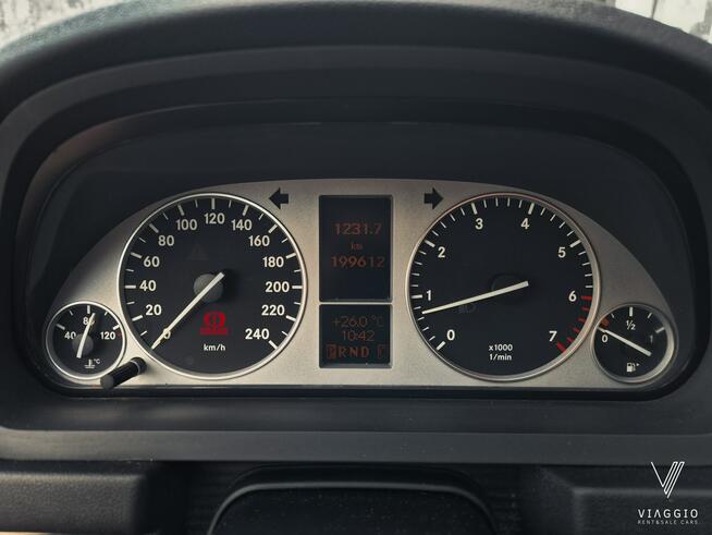 Mercedes B180 116km benzyna AUTOMAT klima SERWIS hak BEZWYPADEK 2011