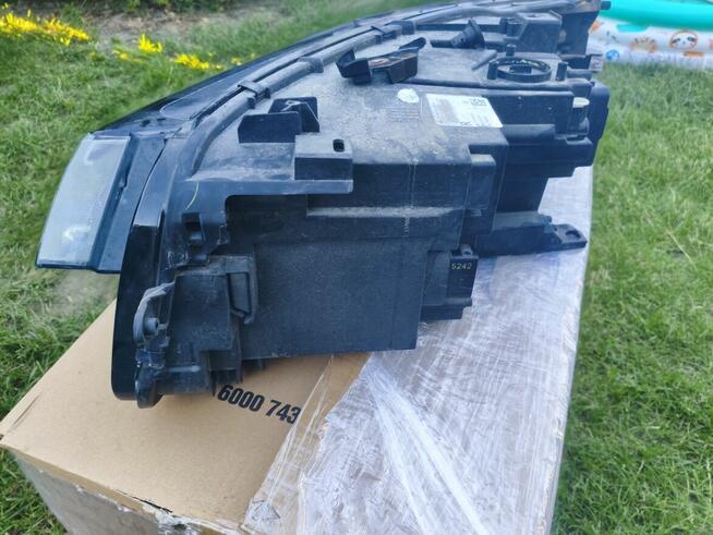 lampa prawy przód tiguan 2