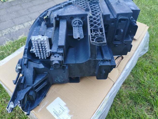 lampa prawy przód tiguan 2