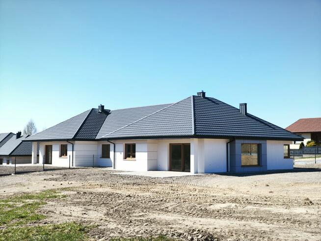 Bungalow z ogromną działką