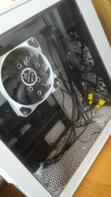 Obudowa Fractal Design Focus G (FD-CA-FOCUS-BK-W)