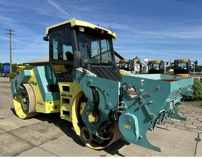 WALEC DROGOWY AMMANN AV130X