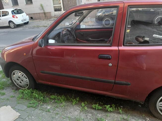 Sprzedam Seicento na części w całości.