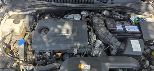 Hyundai i40 sprzedam zamienie