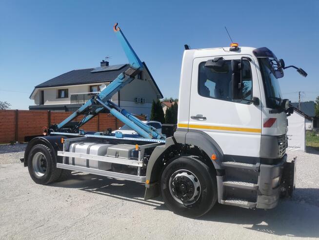 Mercedes Atego 18.230 Hakowiec do kontenerów płyta czołowa