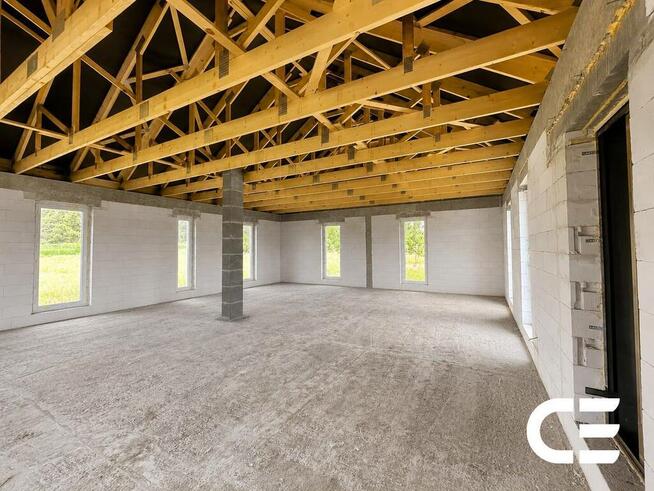 Nowoczesny dom przy lesie | 100 m² | 1027 m²