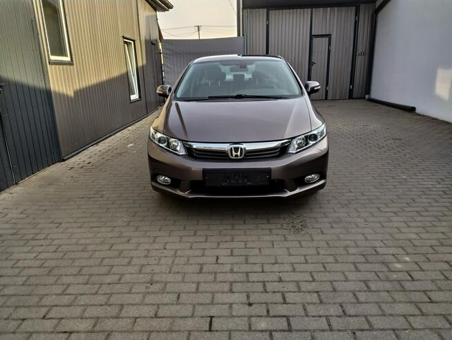 Honda Civic 1.8 Benzyna Grzane Fotele Hak Zarejestrowany