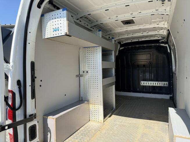 Renault Master max L3H2 3-osobowy blaszak 145KM