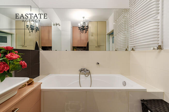 Apartament z ogrodem i garażem na zamkniętym osied