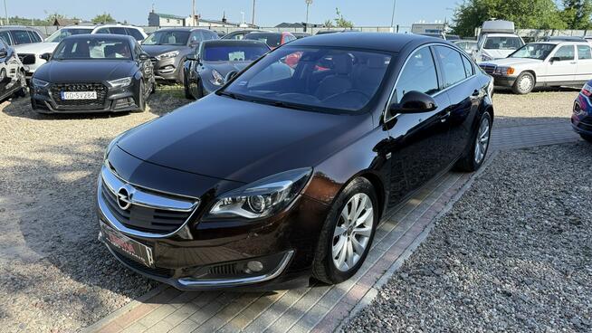 Opel Insignia 2.0cdti140KM ledy bi xenon navi skóry asystenci piękna 1.r.gwarancji