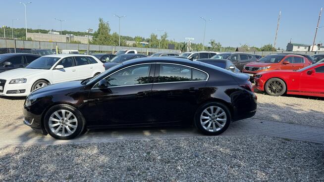 Opel Insignia 2.0cdti140KM ledy bi xenon navi skóry asystenci piękna 1.r.gwarancji