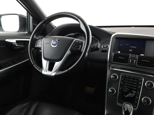 Volvo XC 60 Summum automat 180KM skóra hak navi grzane fotele