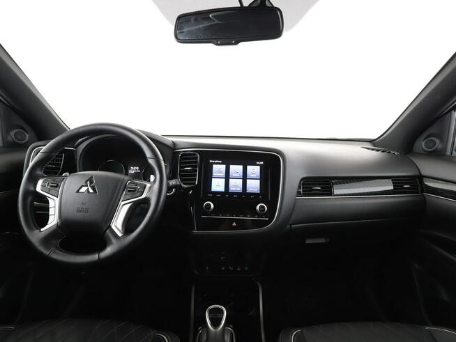 Mitsubishi Outlander PHEV 4x4 automat full LED skóra navi klima auto grzane fotele kamera i