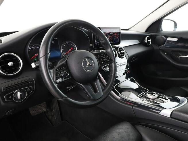 Mercedes C 200 automat full LED skóra navi klima auto el. sterowane i grz. fotele hak