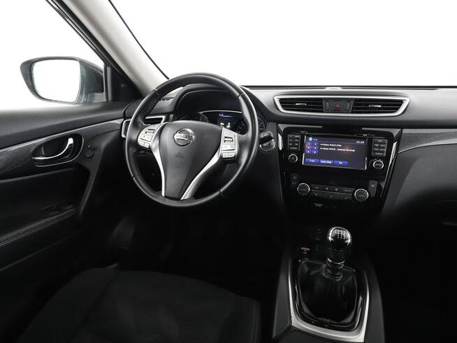 Nissan X-Trail panorama, navi, kamera, hak, klimatronik