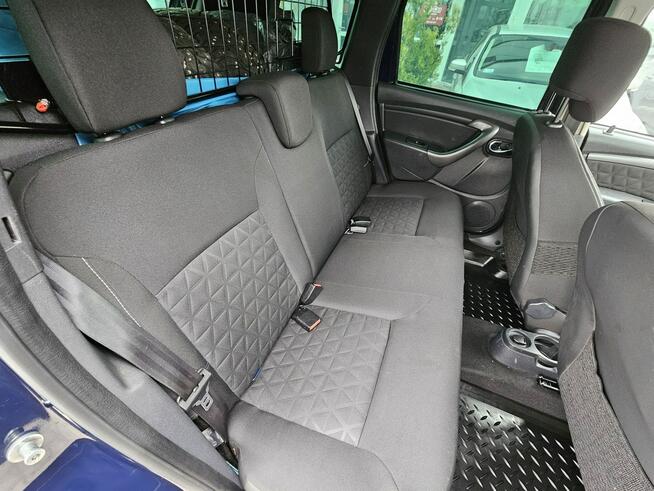 Dacia Duster nawigacja, grzane fotele, dodatkowy komplet kół