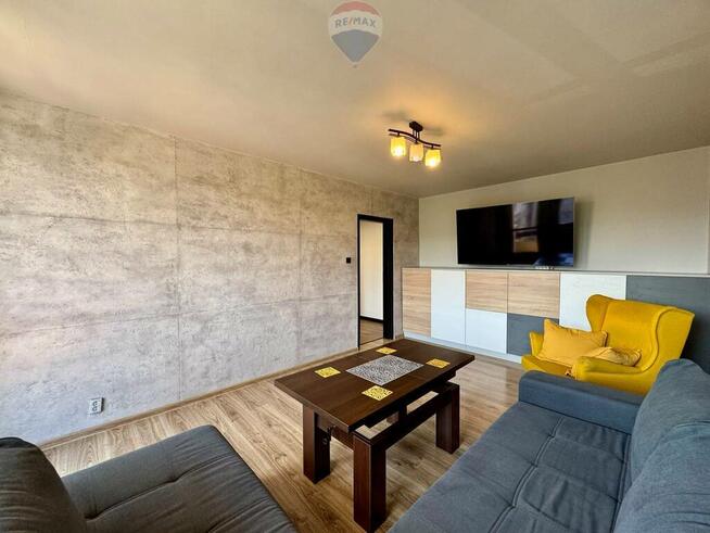 Dwupokojowe M - 51 m² po remoncie balkon