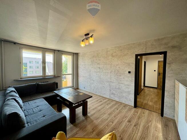 Dwupokojowe M - 51 m² po remoncie balkon