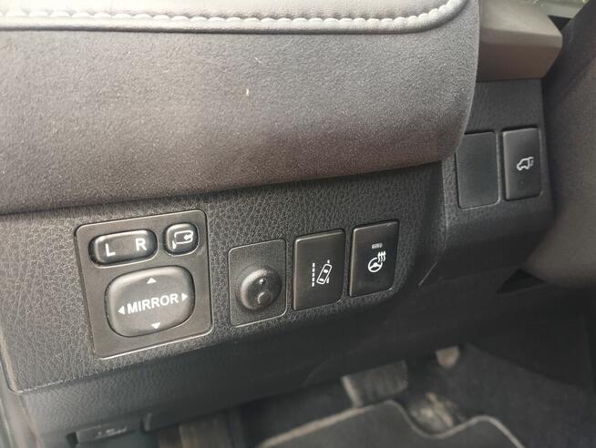Toyota RAV4 2.5 hybryda Salon Polska 4x4 serwis