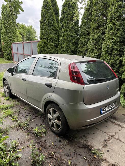 Syndyk sprzeda samochód osobowy - FIAT PUNTO