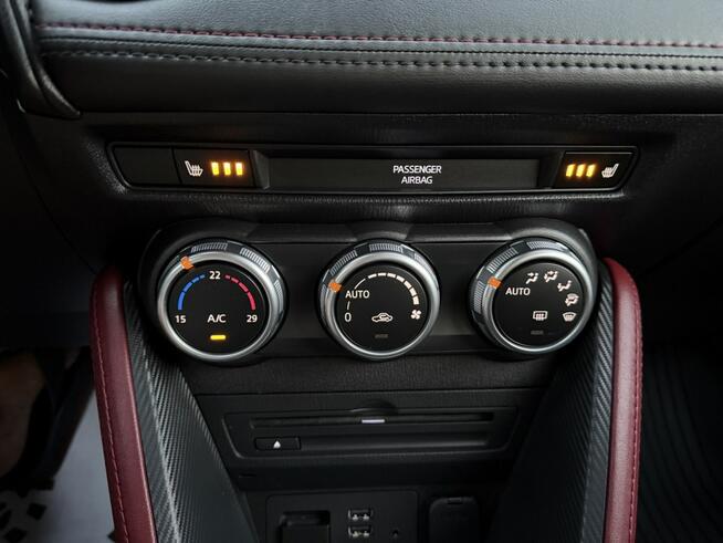Mazda CX-3 BI-XENON*Nawigacja*HUD*Grzane*Fotele*Kamera*Cofania*Czujniki*Park*ASO