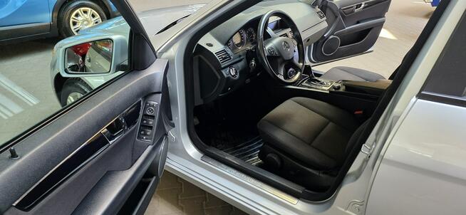 Mercedes C 180 ZOBACZ OPIS !! W podanej cenie roczna gwarancja