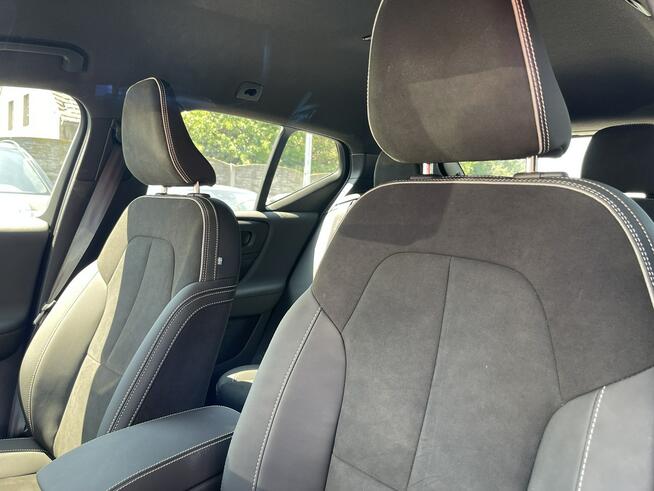 Volvo XC 40 EU R-design B4 mHEV Skóra Kamera Pamięć Podgrzewanie Virtual